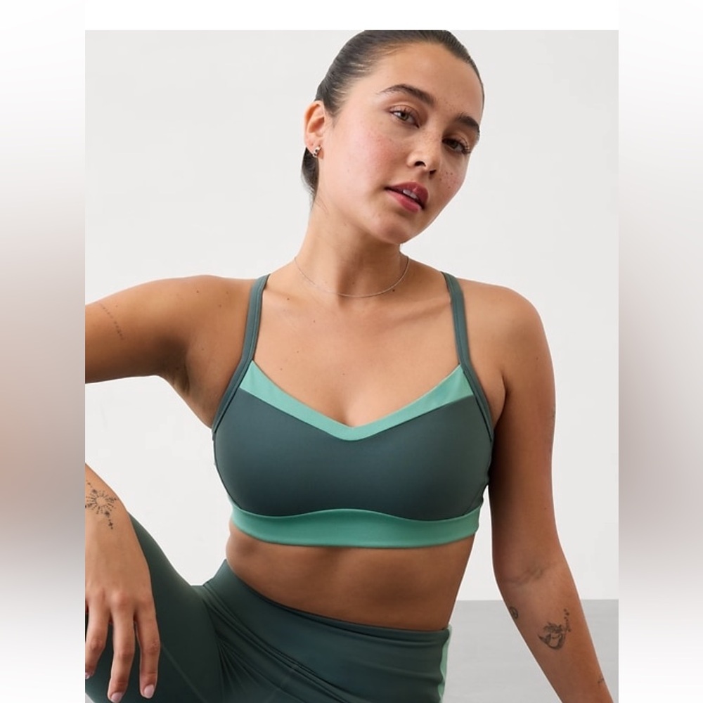 Athleta Green Sports Bra